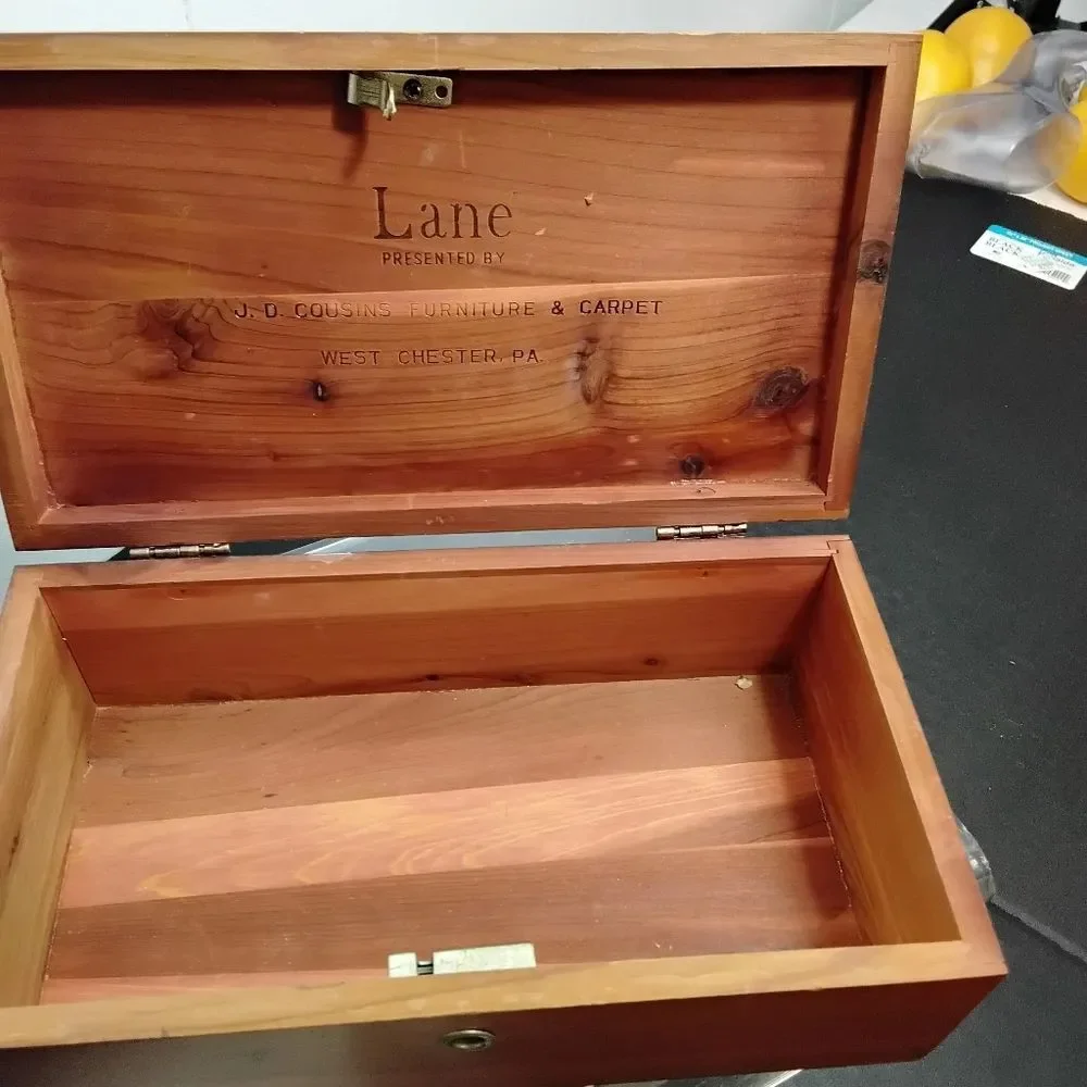 Small Lane Cedar Box  8.5 X 5  Sample box